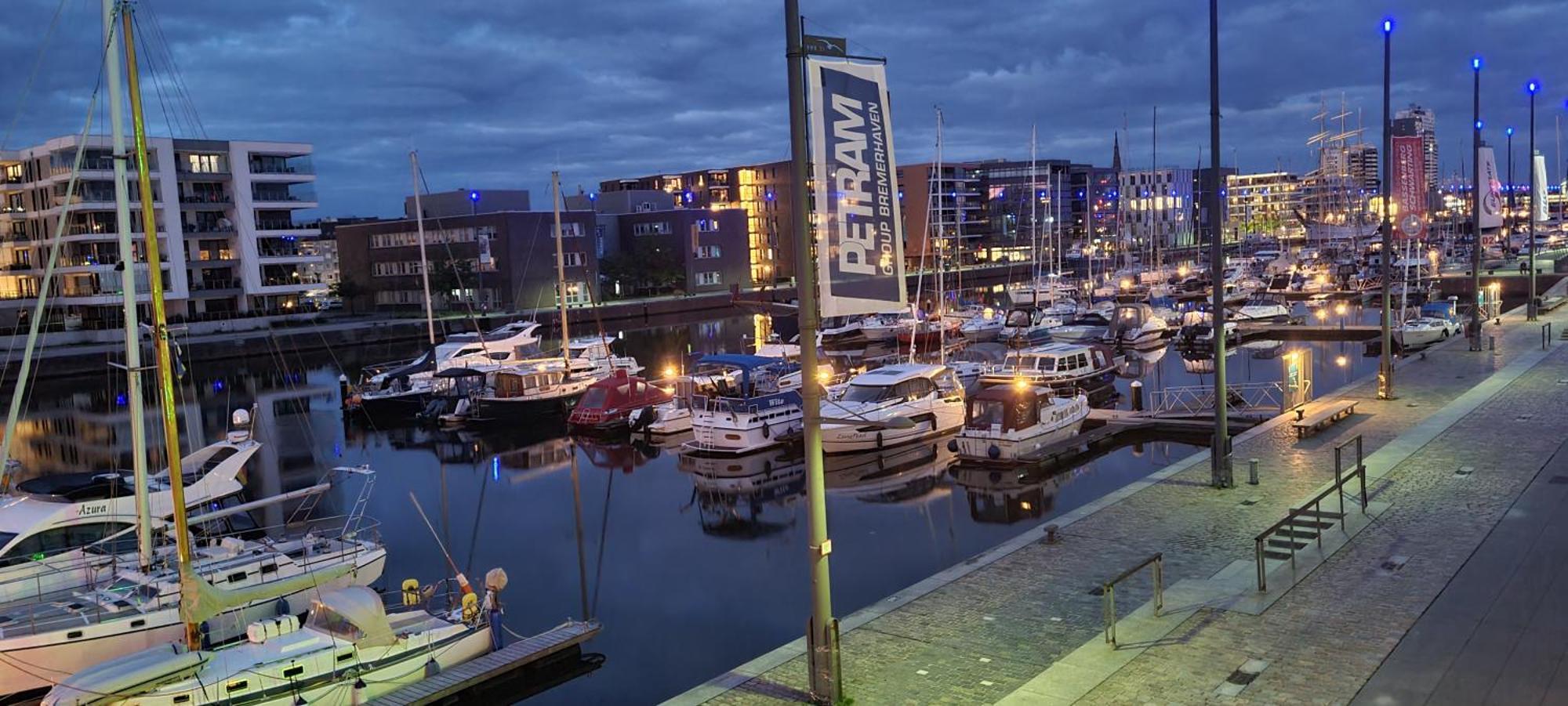 Ferienwohnung Neuer Hafen Marina เบรเมอร์ฮาเฟิน ภายนอก รูปภาพ